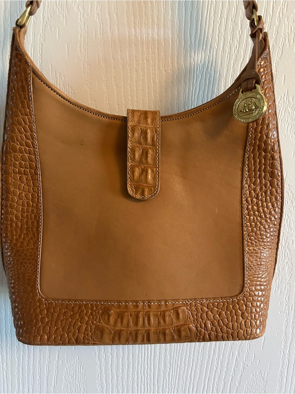 Brahmin Tan Leather Shoulder Bag with Croc-Textured Trim - Picture 3 of 7